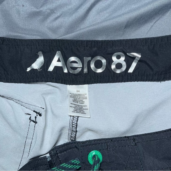 Aeropostale Men's Black and Green Swim Shorts size 34 - Picture 6 of 11